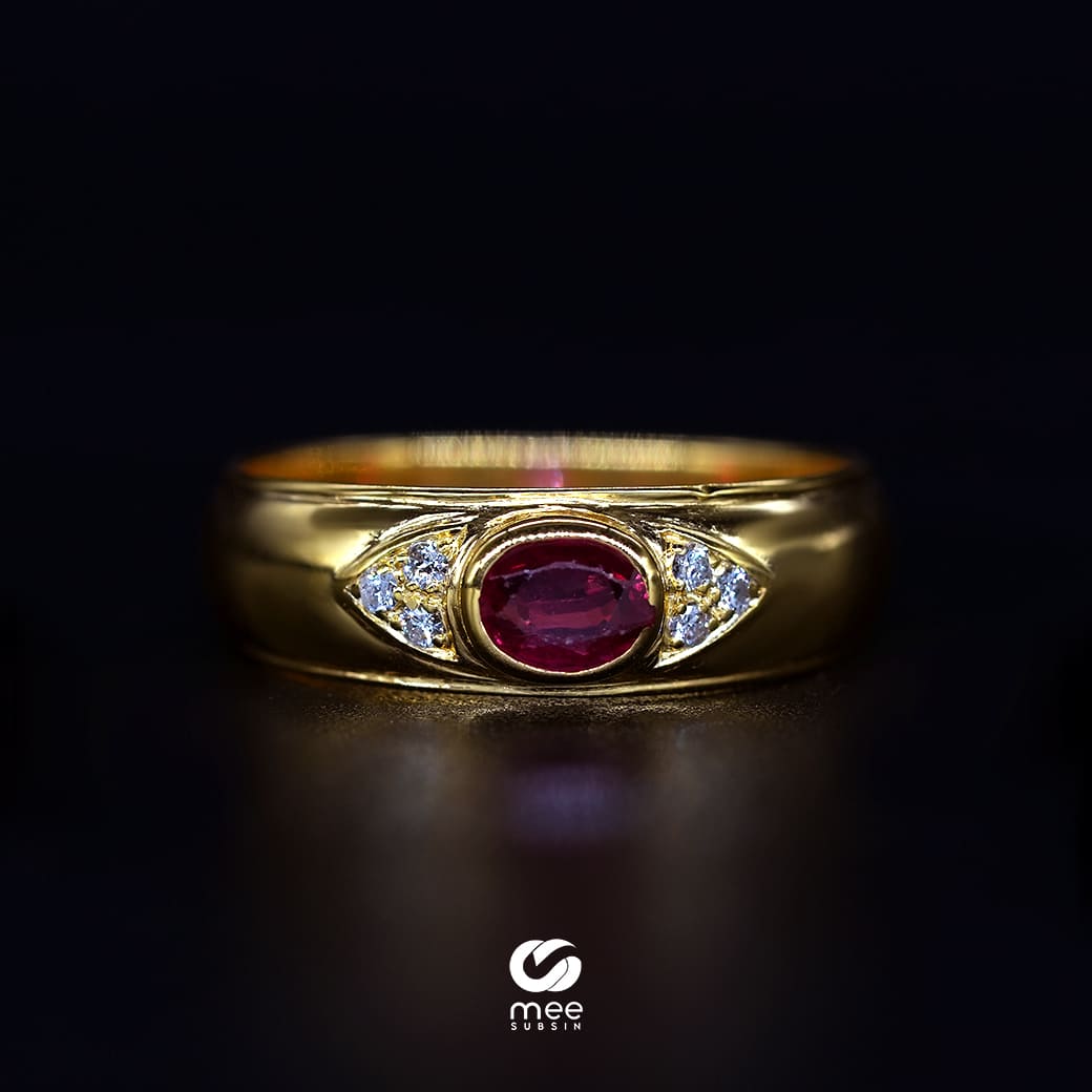 แหวนทับทิมอัฟริกาล้อมเพชร 0.06 กะรัต น้ำ 96 ทองคำ 18k